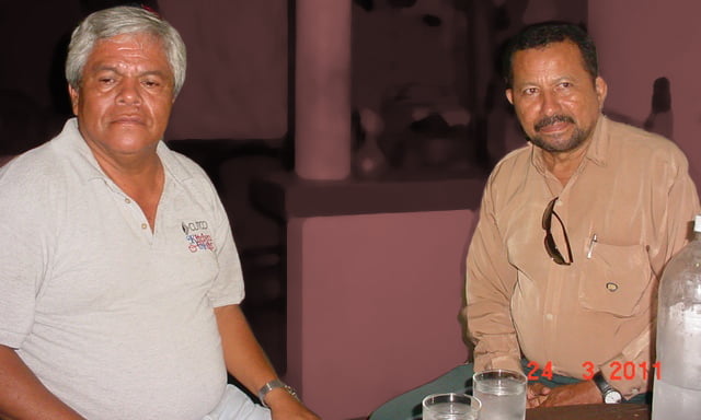 Cesar Urbina (izq.) y Gustavo Mayorga, de UNE